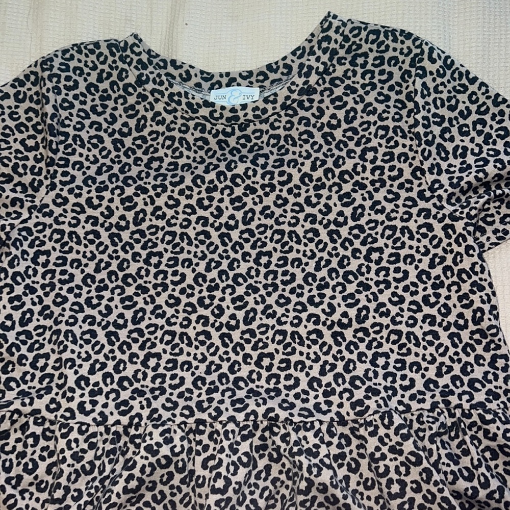 Jun & Ivy Cheetah Top